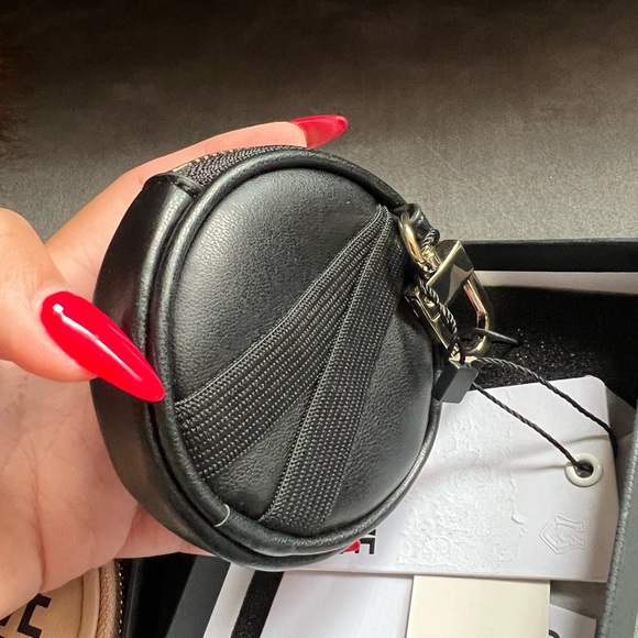 MOSCHINO Coin Purse brand new - Picture 2 of 3